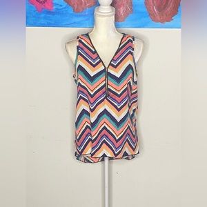 🌸 Woman’s Zig Zag And Geometric Top